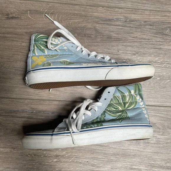 Vintage Limited Edition Tropical Floral High-Top Sneakers - Picture 3 of 6